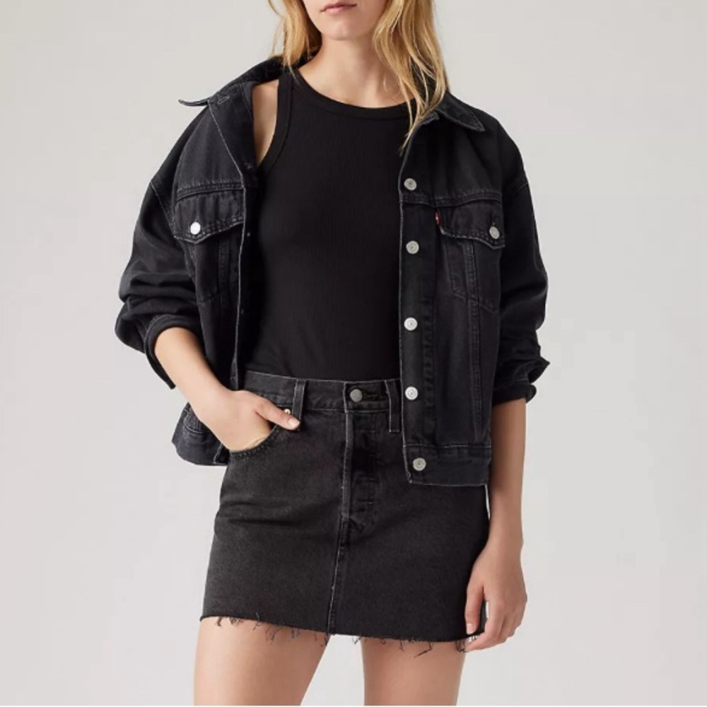 Levi’s Faded Black Denim Mini Skirt size 32 - Picture 1 of 8